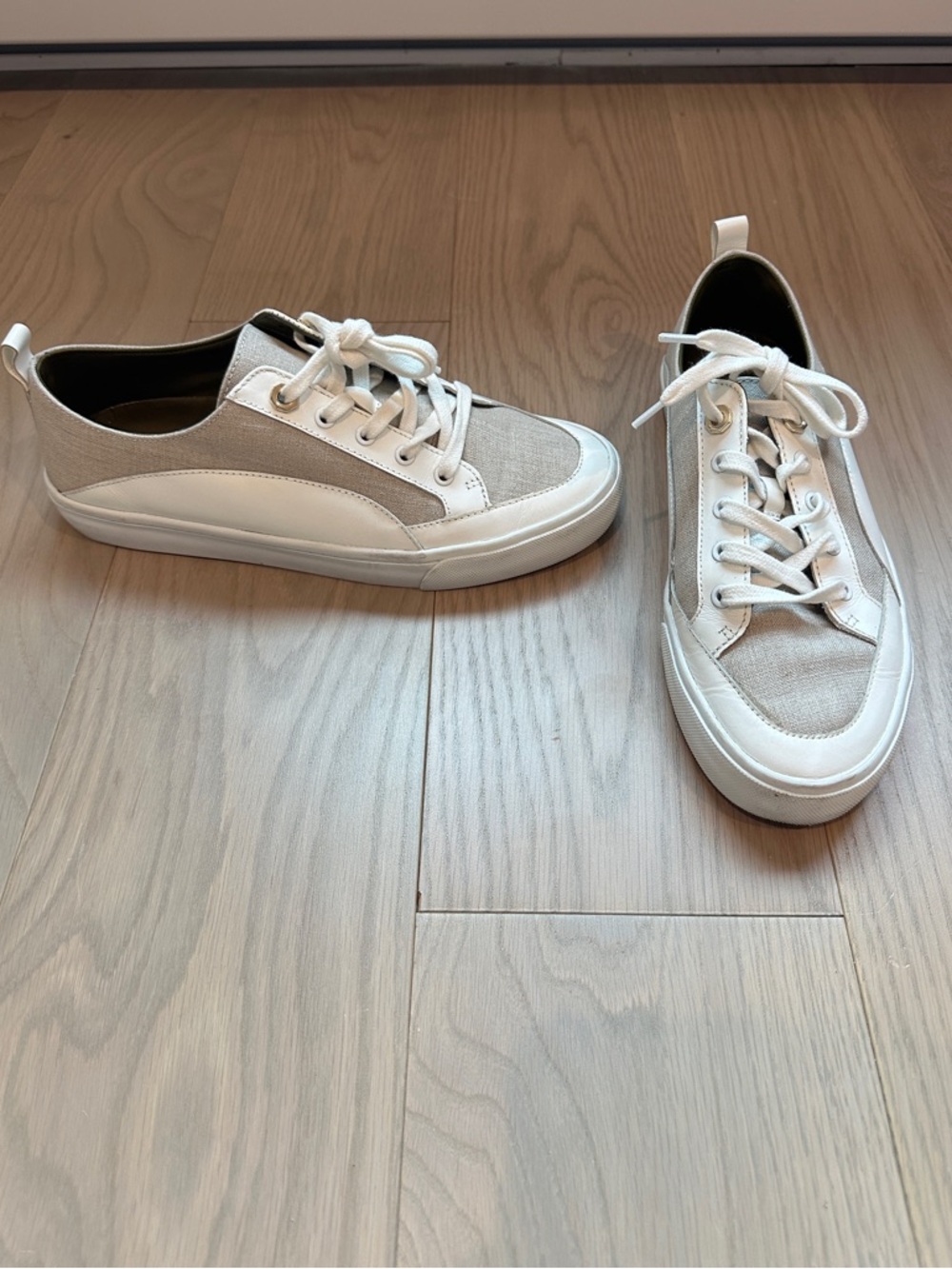 Louise et Cie Women’s Casual Sneakers White Leather and Cream Linen